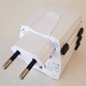 Travel Adapters, Plugs & Voltage in New Zealand & Australia - Guide ...